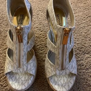 Brand new never worn! Michael Kors wedges!